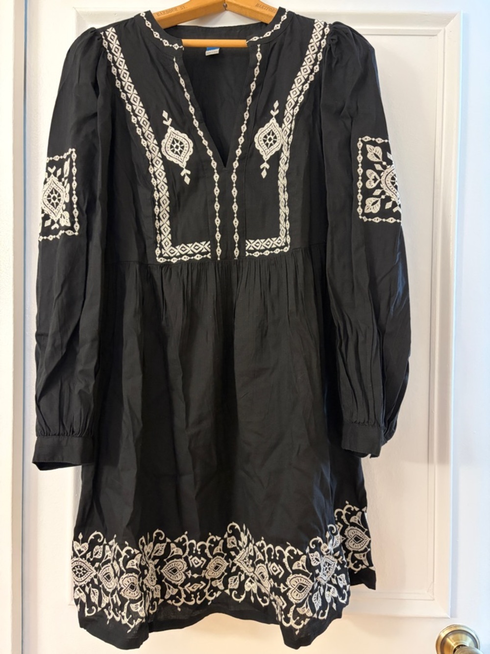 Old Navy Embroidered Boho Long Sleeve Dress